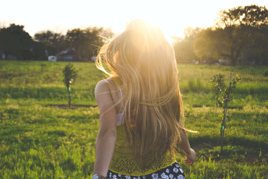 Come schiarire i capelli in modo naturale