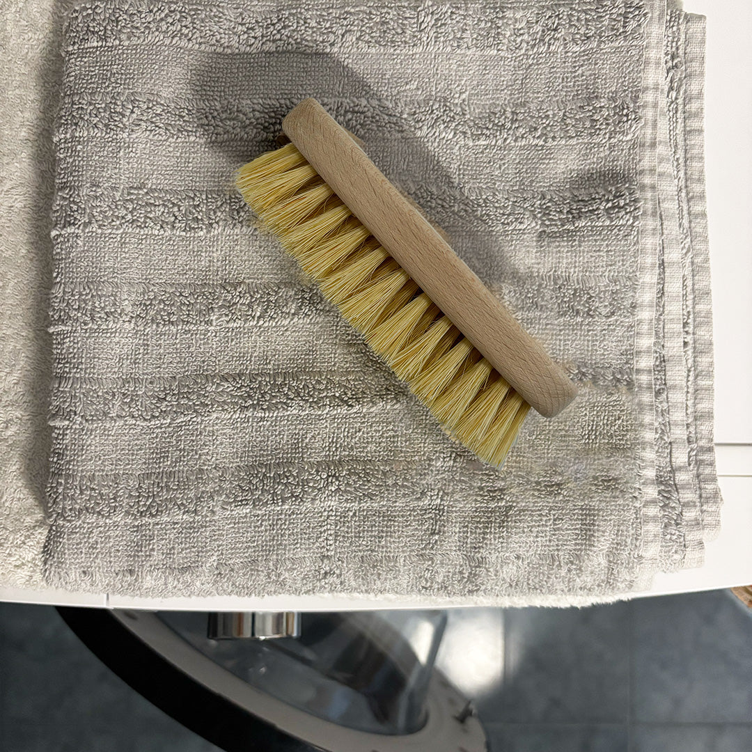 Brosse pour la maison et le linge