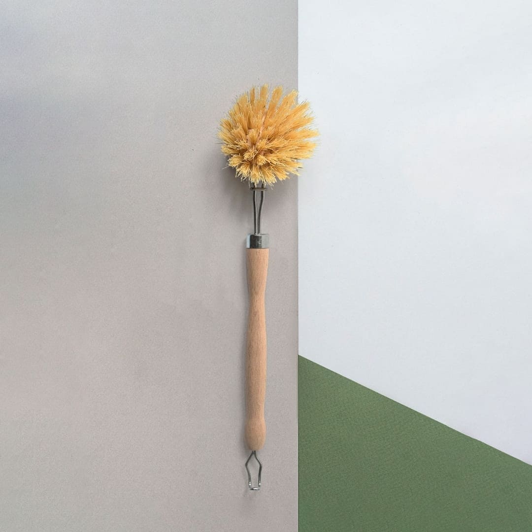 Dish brush - long handle